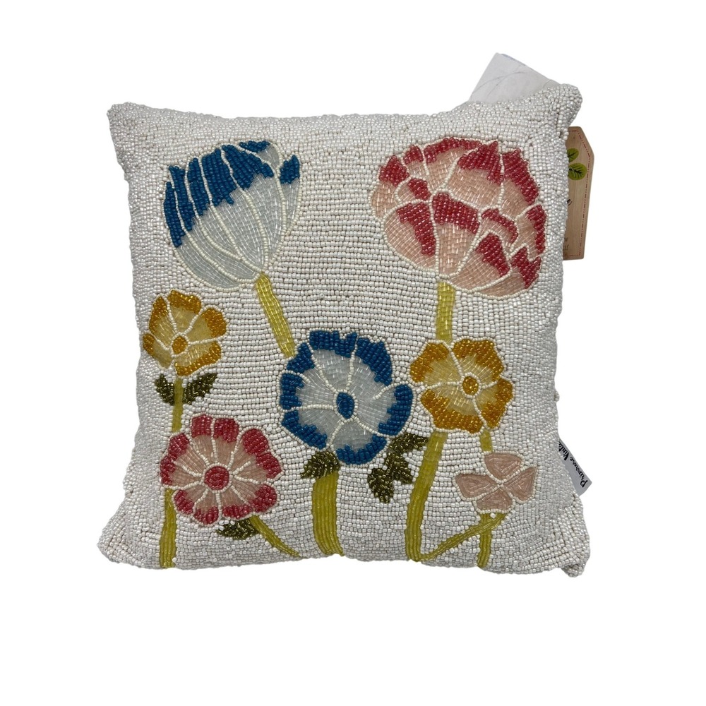 Primrose Vintage‎ White Hand Beaded Floral Decorative Throw Pillow Garden Flower